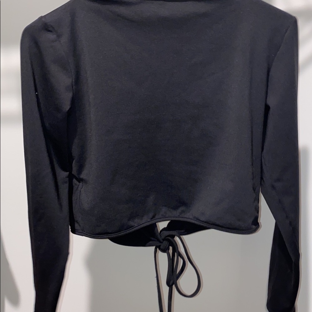 long sleeve cross over top - Picture 2 of 3